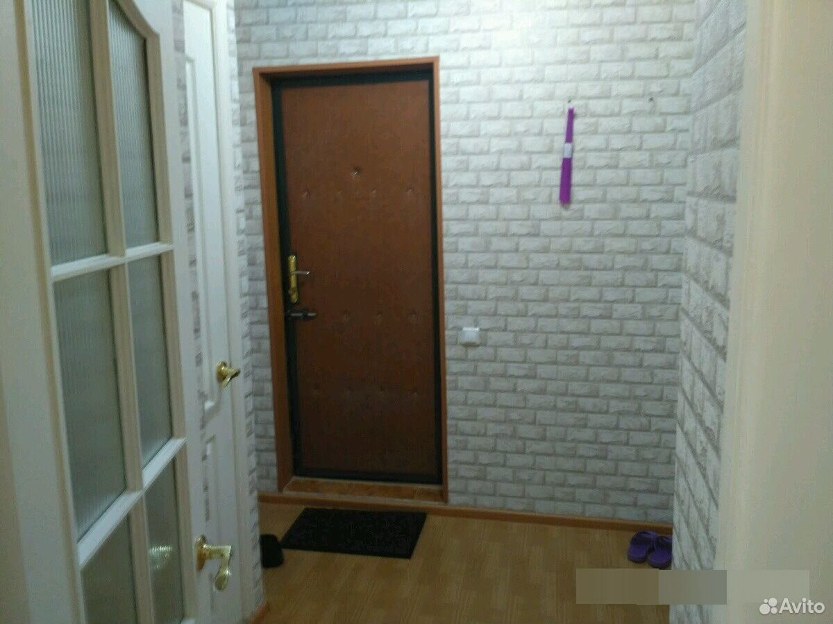 1-комн. кв .с евроремонтом в Старом Осколе, р-н Ледового Дворца,М-н Солнечный,9а.