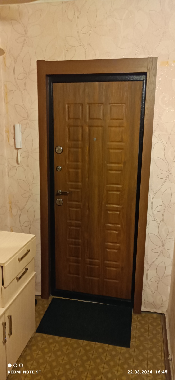 1-комн. кв.с евроремонтом в Старом Осколе, р-н Лед.Дворца,М-н Солнечный,12.